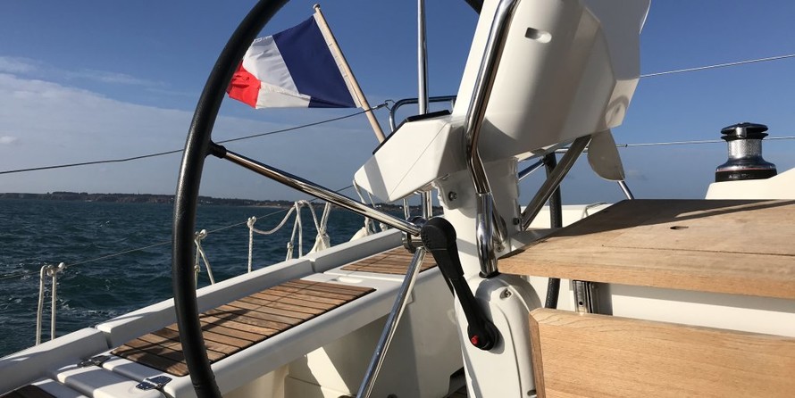 Beneteau Oceanis 37
