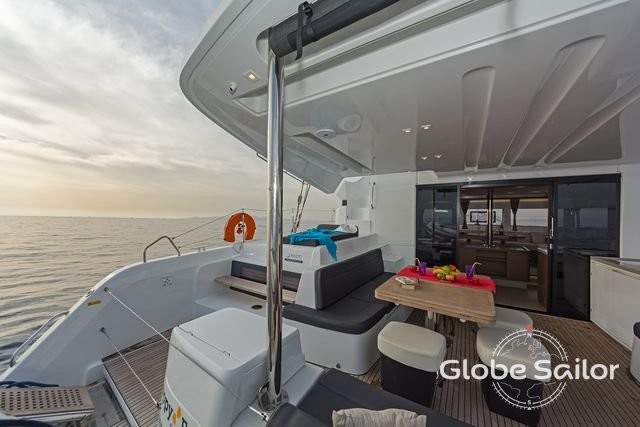 Lagoon 50