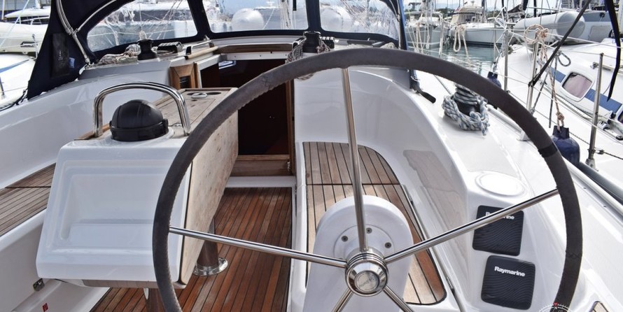 Bavaria CRUISER 34