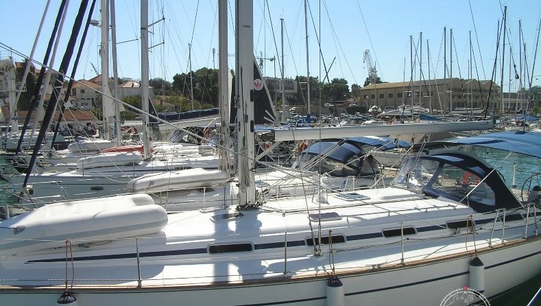 Bavaria 49