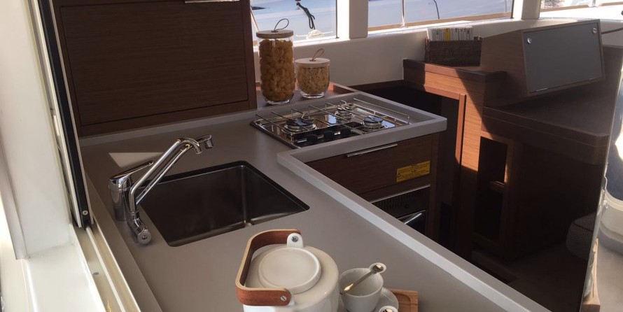 Lagoon 40