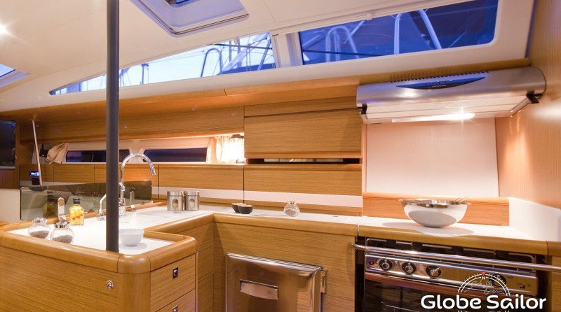 Jeanneau 53
