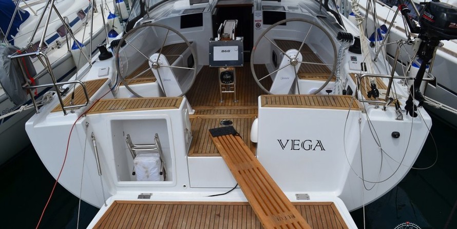 Hanse 415