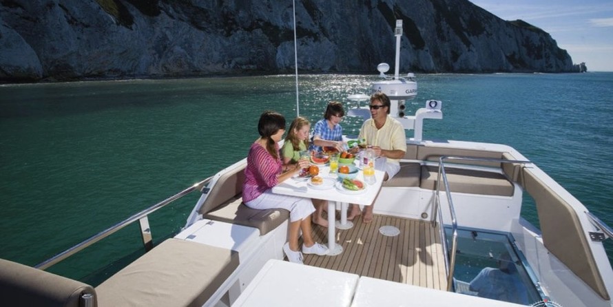 Fairline 42 Squadron