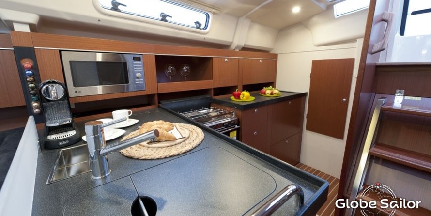 Hanse 385