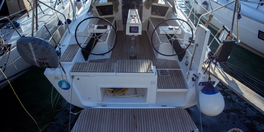 Dufour 360 Grand Large