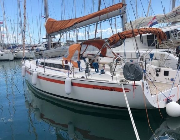 Salona 38