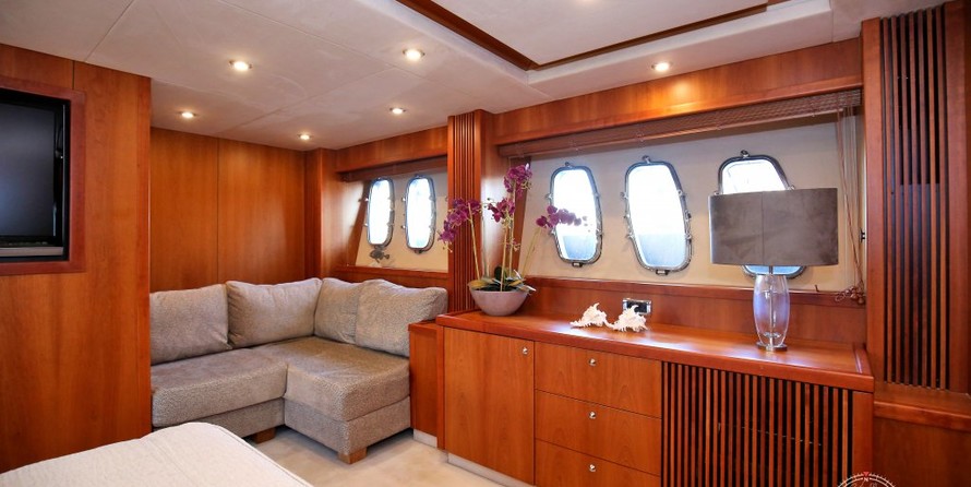 Sunseeker Predator 108