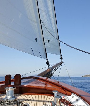 Iraklis L