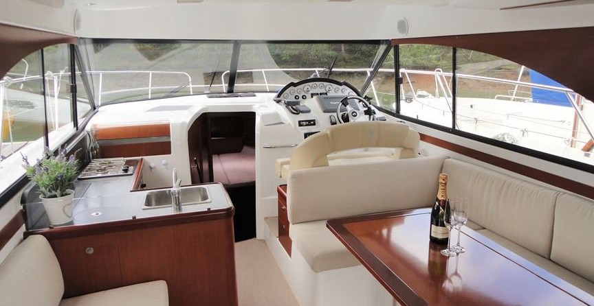 Beneteau Antares 36