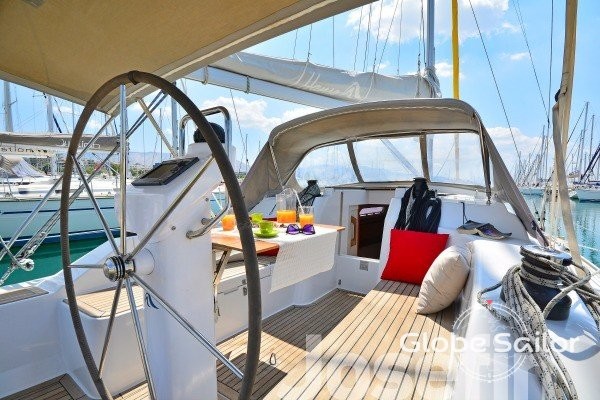 Hanse 325