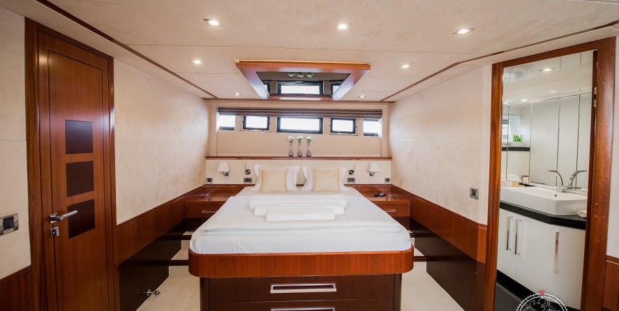 Galeon 640 FLY