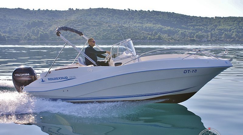 Quicksilver 635 Commander