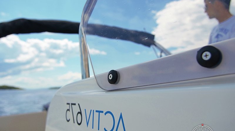 Quicksilver Activ 675 Open