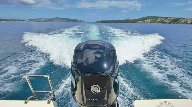 Quicksilver Activ 675 Open