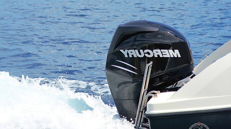 Quicksilver Activ 675 Open