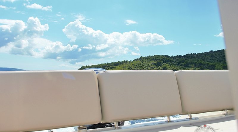 Quicksilver Activ 675 Open