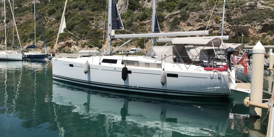 Hanse 415
