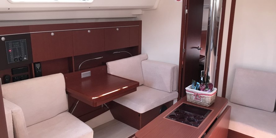 Hanse 415