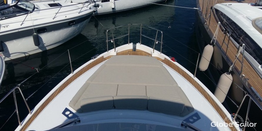 Bavaria E40 Fly