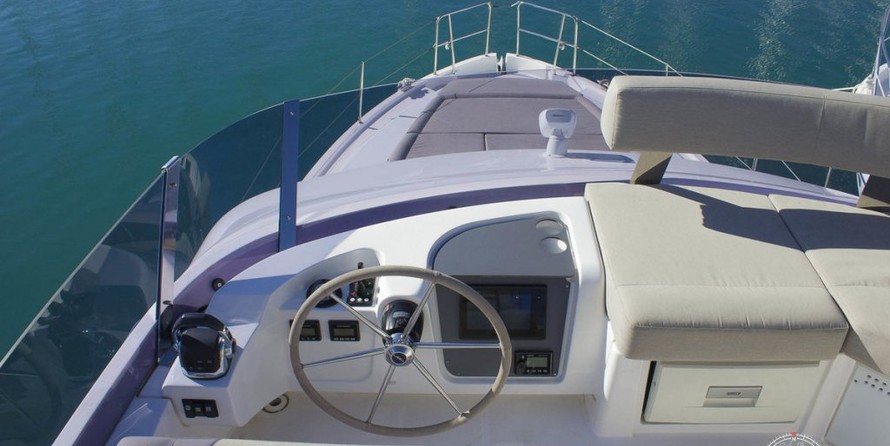 Bavaria E40 Fly
