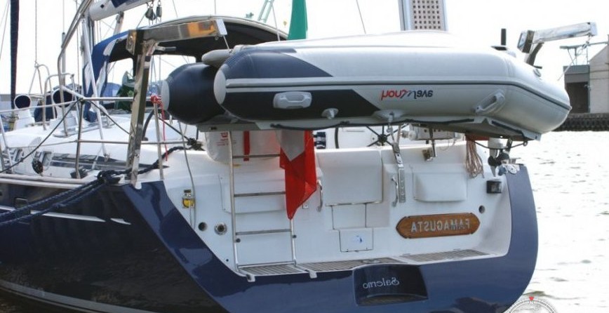 Beneteau 50