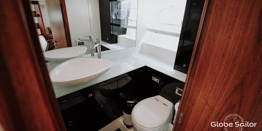 Sunseeker Predator 64