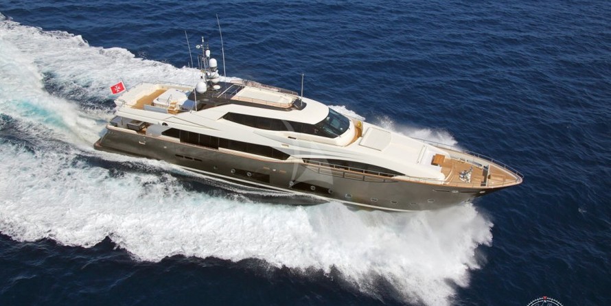 Ferretti 124