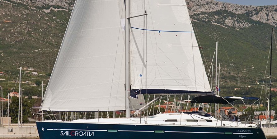 Beneteau Oceanis 393