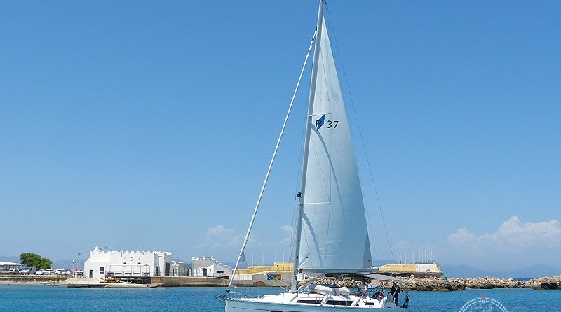 Bavaria 37