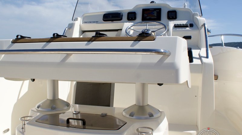 Jeanneau Cap Camarat 7.5 CC