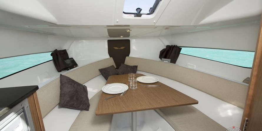 Beneteau Flyer 7.7 SUNdeck