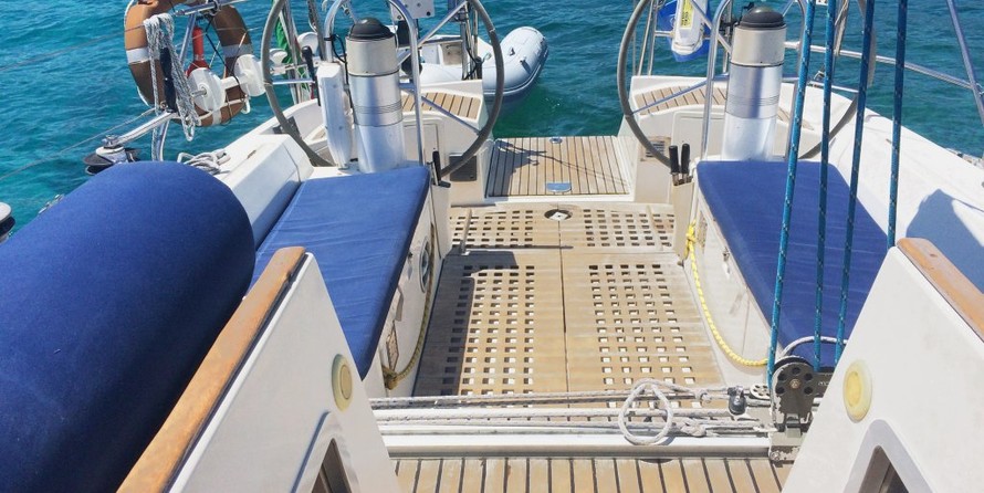 Beneteau First 51