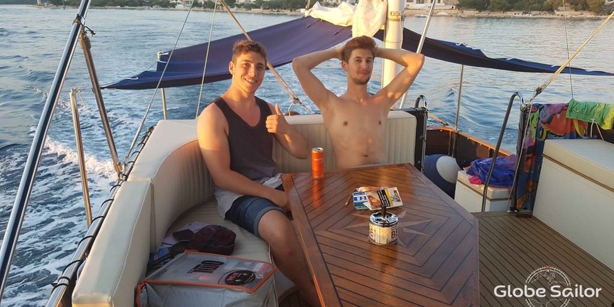 Beneteau Swift Trawler 42