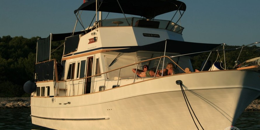 Beneteau Swift Trawler 42