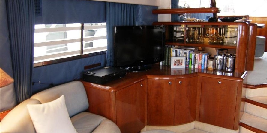 Fairline Squadron 65