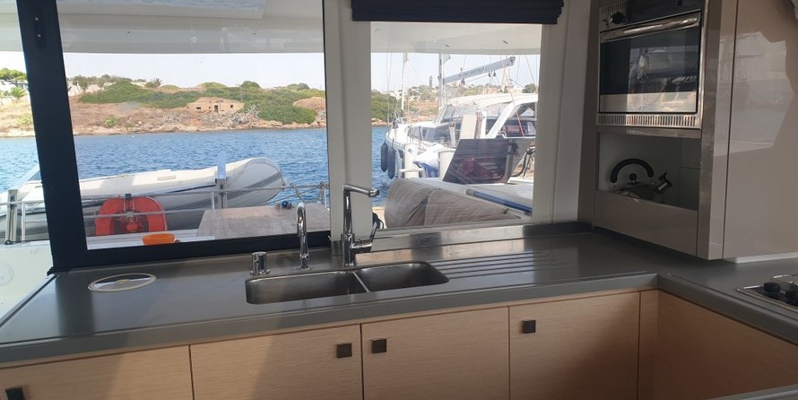 Fountaine Pajot Helia 44