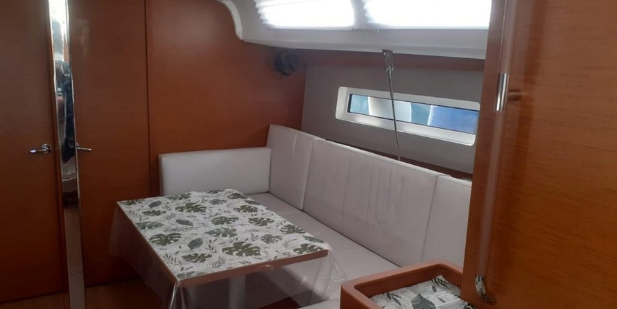 Jeanneau Sun Odyssey 440