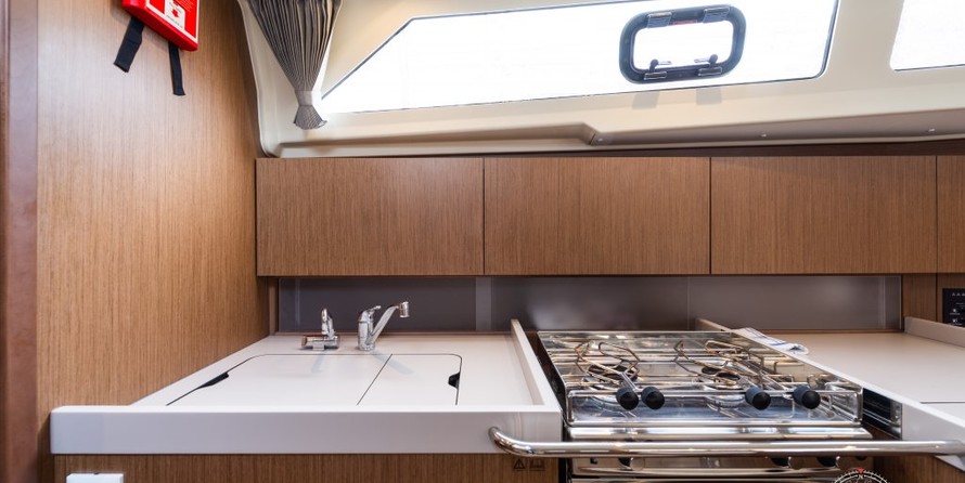 Beneteau Oceanis 41.1