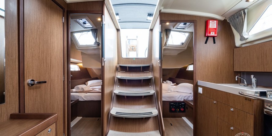 Beneteau Oceanis 41.1