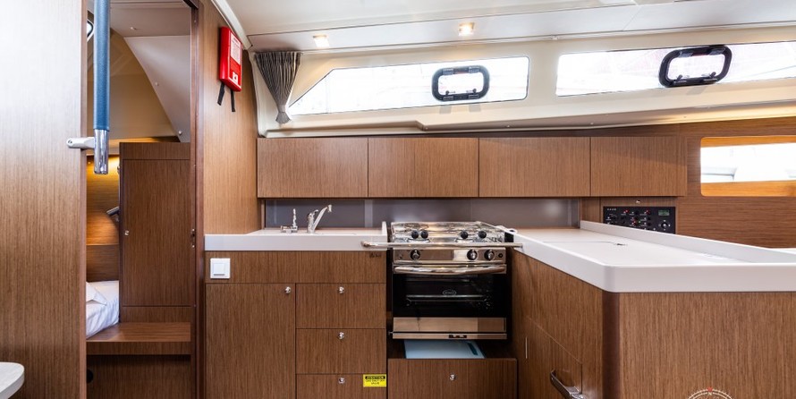 Beneteau Oceanis 41.1