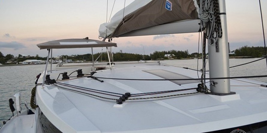 Fountaine Pajot Lucia 40