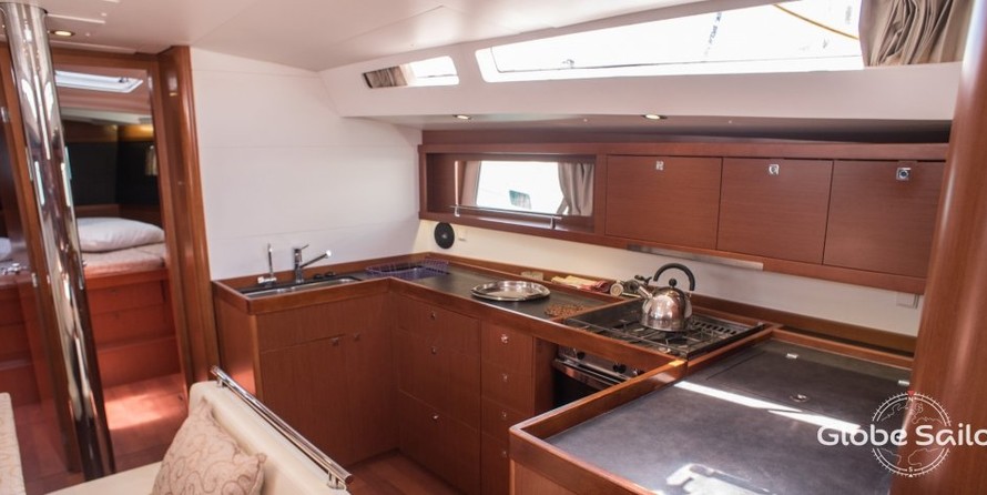 Beneteau Oceanis 48