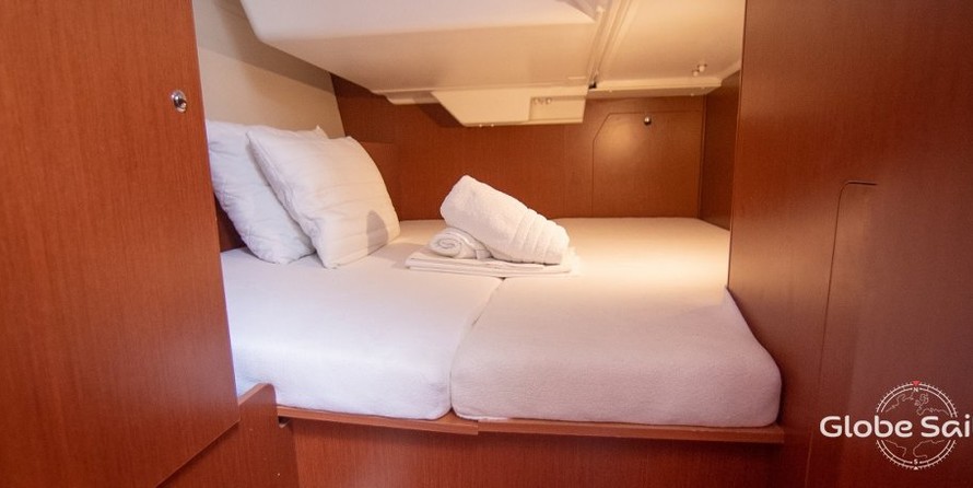 Beneteau Oceanis 38.1