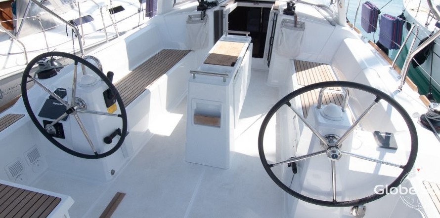 Beneteau Oceanis 38.1