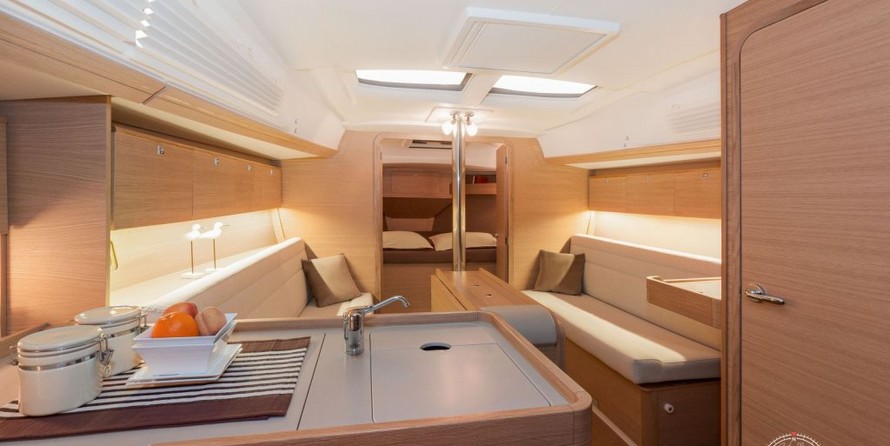 Dufour 360 Grand Large