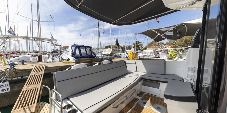 Jeanneau Merry Fisher 1095