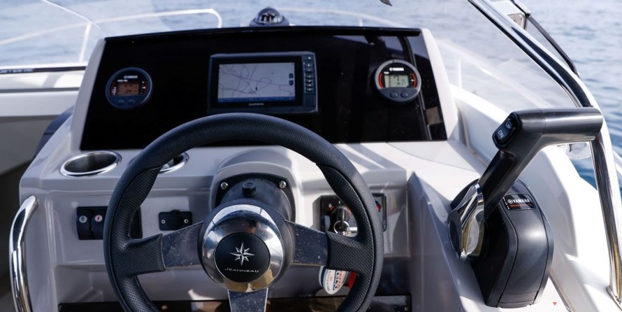 Jeanneau Cap Camarat 6.5 WA