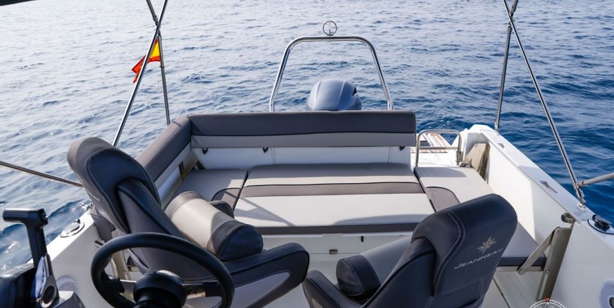 Jeanneau Cap Camarat 6.5 WA