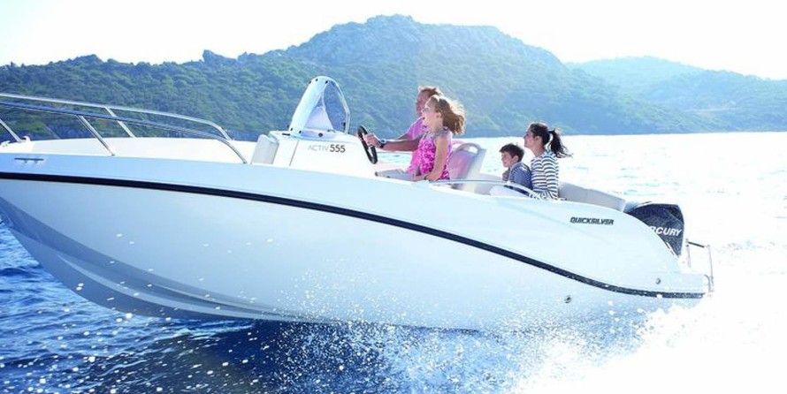 Quicksilver Activ 555 Open